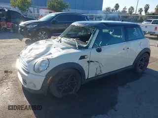 2013 MINI Hardtop with VIN WMWSU3C59DT686286, listed as a IAAI auction lot 41445969 with 85,214 mi miles and . Bid and sale history available at DreamBid. Image 17.