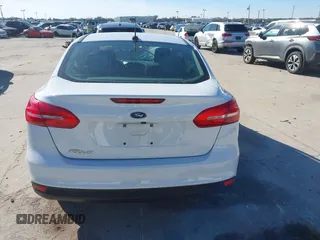2018 Ford Focus S with VIN 1FADP3E2XJL270495, listed as a IAAI auction lot 41172305 with 47,197 mi miles. Bid and sale history available at carsss.com. Image 17.