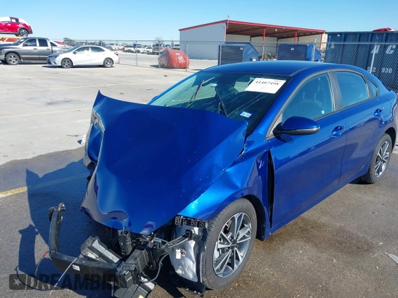 2024 Kia Forte LXS z VIN 3KPF24AD3RE837939, wystawiony jako IAAI lot #41407498 z przebiegiem Nie podano mil oraz . Historia ofert i sprzedaży dostępna na DreamBid. Obrazek 2.