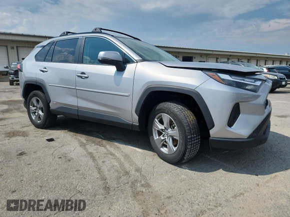 2022 Toyota RAV4 Hybrid XLE z VIN 4T3RWRFV8NU057126, wystawiony jako Copart lot #62759465 z przebiegiem 56 094 mil mil oraz Szkoda całkowita • Salvage title. Historia ofert i sprzedaży dostępna na DreamBid. Obrazek 4.