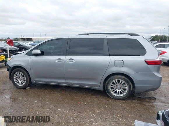 2017 Toyota Sienna XLE Auto Access Seat with VIN 5TDYZ3DC8HS789165, listed as a IAAI auction lot 41290603 with 57,682 mi miles and . Bid and sale history available at DreamBid. Image 14.