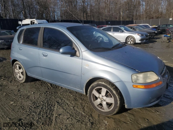 2008 Chevrolet Aveo LS with VIN KL1TD66678B001668, listed as a Copart auction lot 42423035 with 107,500 mi miles and Salvage Title. Bid and sale history available at carsss.com. Image 4.