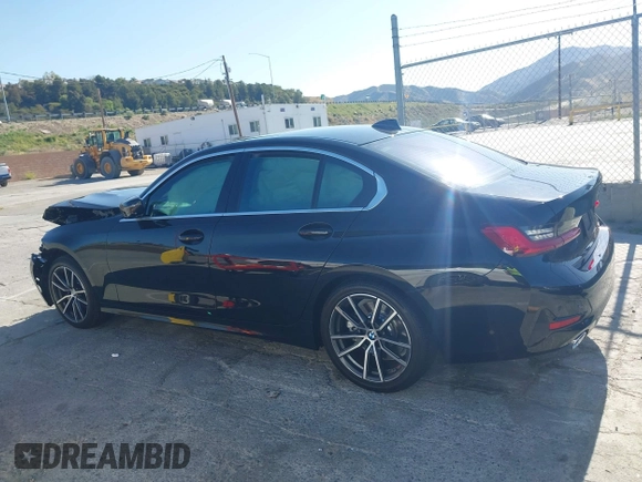 2021 BMW 3 Series 330i с VIN 3MW5R1J08M8B59664, выставлен на аукционе IAAI как лот 41985489 с пробегом 30 514 миль миль и . История ставок и продаж доступна на DreamBid. Изображение 14.