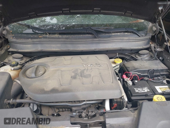 2015 Jeep Cherokee Limited with VIN 1C4PJMDS9FW635481, listed as a IAAI auction lot 42118784 with 154,776 mi miles. Bid and sale history available at carsss.com. Image 10.