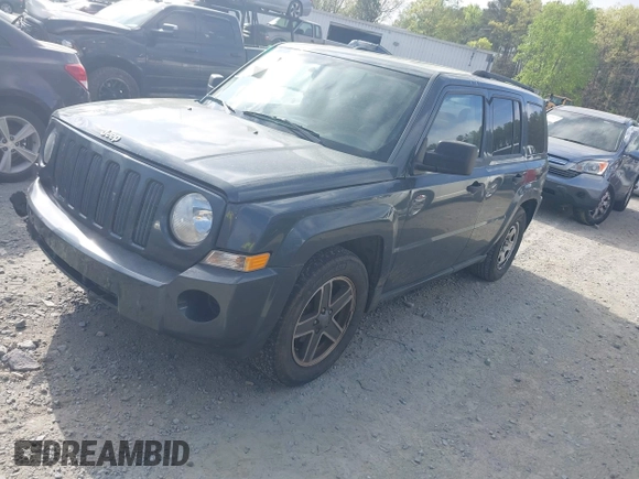 2008 Jeep Patriot Sport with VIN 1J8FT28W98D762682, listed as a IAAI auction lot 41944608 with 189,000 mi miles. Bid and sale history available at carsss.com. Image 17.