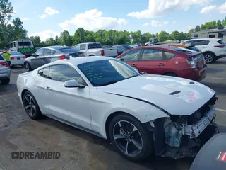 2020 Ford Mustang EcoBoost с VIN 1FA6P8TH4L5190405, выставлен на аукционе IAAI как лот 42221673 с пробегом 54 854 миль миль и . История ставок и продаж доступна на DreamBid. Изображение 1.