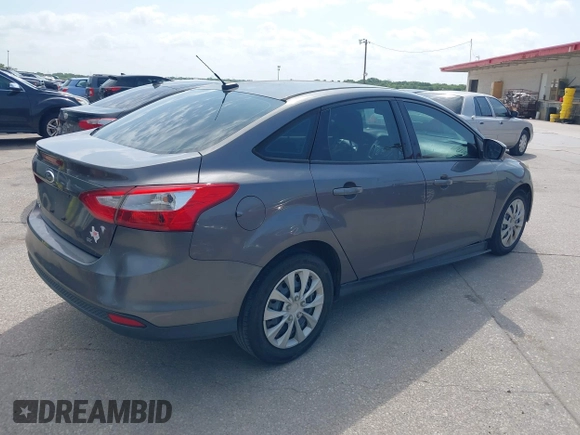 2012 Ford Focus SE z VIN 1FAHP3F24CL294391, wystawiony jako IAAI lot #42545359 z przebiegiem 190 904 mil mil oraz . Historia ofert i sprzedaży dostępna na DreamBid. Obrazek 4.