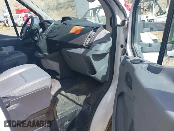 2018 Ford Transit с VIN 1FDBF8ZM3JKA71142, выставлен на аукционе IAAI как лот 42197360 с пробегом 90 124 миль миль и . История ставок и продаж доступна на DreamBid. Изображение 5.