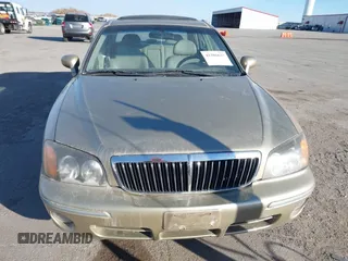 2002 Hyundai XG350 L with VIN KMHFU45E72A204717, listed as a IAAI auction lot 41386637 with 182,310 mi miles. Bid and sale history available at carsss.com. Image 12.
