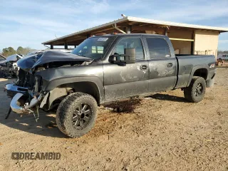 2003 GMC Sierra 2500HD SLT z VIN 1GTHK23163F156929, wystawiony jako Copart lot #46057305 z przebiegiem Nie podano mil oraz Szkoda całkowita • Salvage title. Historia ofert i sprzedaży dostępna na DreamBid. Obrazek 1.