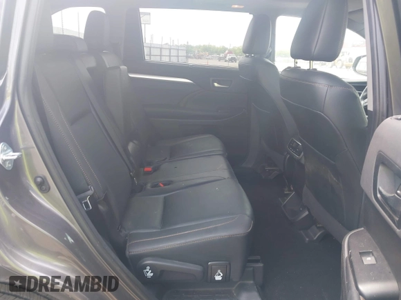 2019 Toyota Highlander SE with VIN 5TDKZRFH3KS353087, listed as a IAAI auction lot 42006593 with 74,214 mi miles and . Bid and sale history available at DreamBid. Image 8.