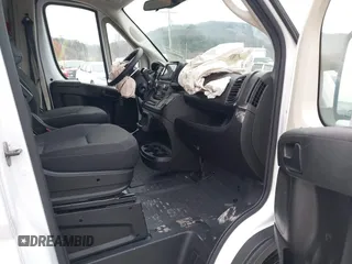2022 Ram ProMaster Cargo with VIN 3C6MRVJG0NE114716, listed as a IAAI auction lot 40906614 with 164,182 mi miles and . Bid and sale history available at DreamBid. Image 5.