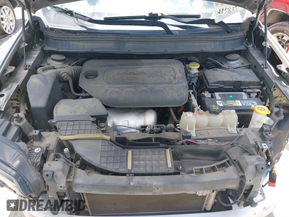 2020 Jeep Cherokee Latitude z VIN 1C4PJLCB6LD582449, wystawiony jako IAAI lot #42149389 z przebiegiem 121 499 mil mil oraz . Historia ofert i sprzedaży dostępna na DreamBid. Obrazek 10.