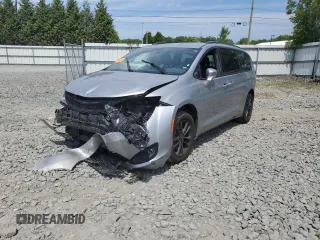 2020 Chrysler Pacifica Launch Edition z VIN 2C4RC3BG7LR258147, wystawiony jako Copart lot #67331834 z przebiegiem Nie podano mil oraz Szkody całkowita. Historia ofert i sprzedaży dostępna na DreamBid. Obrazek 1.