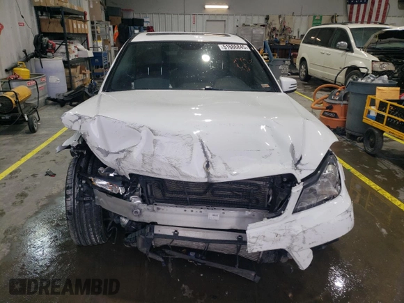 2014 Mercedes-Benz C 250 Sport z VIN WDDGF4HB1EA938087, wystawiony jako Copart lot #51686845 z przebiegiem 92 879 mil mil oraz Szkoda całkowita • Salvage title. Historia ofert i sprzedaży dostępna na DreamBid. Obrazek 5.