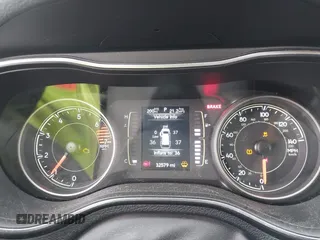 2019 Jeep Cherokee Latitude Plus with VIN 1C4PJMLB1KD465110, listed as a IAAI auction lot 42527260 with 32,579 mi miles and . Bid and sale history available at DreamBid. Image 7.