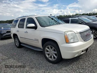 2010 GMC Yukon Denali with VIN 1GKUCEEF8AR253197, listed as a Copart auction lot 73852154 with 0 mi miles and Salvage Title. Bid and sale history available at carsss.com. Image 4.