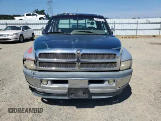 1996 Dodge 1500 z VIN 1B7HC13Y1TJ188317, wystawiony jako Copart lot #55630765 z przebiegiem 279 551 mil mil oraz Szkoda całkowita • Salvage title. Historia ofert i sprzedaży dostępna na DreamBid. Obrazek 5.