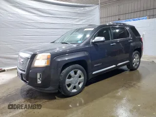 2013 GMC Terrain Denali z VIN 2GKFLZE31D6374479, wystawiony jako Copart lot #54594185 z przebiegiem 171 229 mil mil oraz Czysty tytuł • Clean title. Historia ofert i sprzedaży dostępna na DreamBid. Obrazek 1.