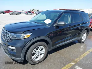 2023 Ford Explorer XLT with VIN 1FMSK7DH0PGB25363, listed as a IAAI auction lot 41783475 with 39,611 mi miles. Bid and sale history available at carsss.com. Image 2.