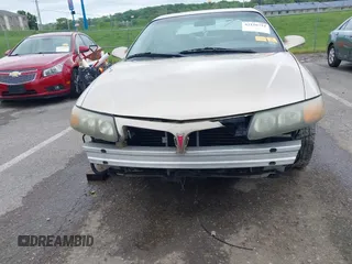 2005 Pontiac Bonneville SE z VIN 1G2HX52K95U210921, wystawiony jako IAAI lot #42156734 z przebiegiem Nie podano mil oraz . Historia ofert i sprzedaży dostępna na DreamBid. Obrazek 11.