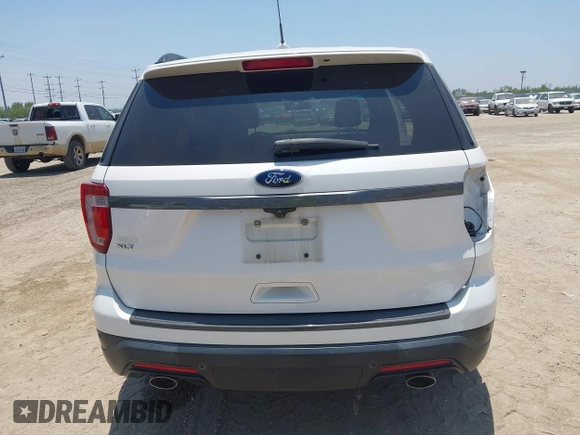 2019 Ford Explorer XLT z VIN 1FM5K7D86KGA27590, wystawiony jako IAAI lot #42464262 z przebiegiem 96 038 mil mil oraz . Historia ofert i sprzedaży dostępna na DreamBid. Obrazek 17.