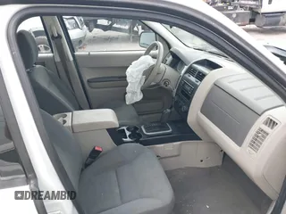 2008 Ford Escape XLS with VIN 1FMCU02Z58KA71929, listed as a IAAI auction lot 42612725 with 164,092 mi miles and . Bid and sale history available at DreamBid. Image 5.