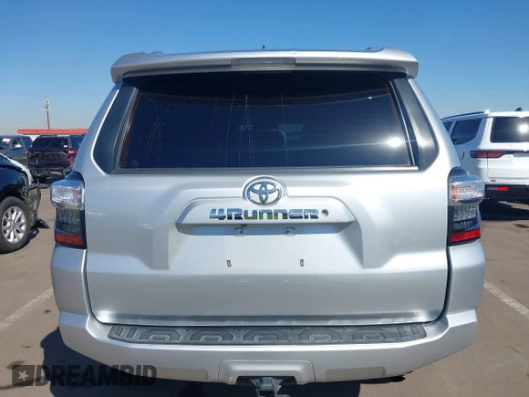 2015 Toyota 4Runner Limited with VIN JTEBU5JR0F5216462, listed as a IAAI auction lot 41665409 with 100,447 mi miles and . Bid and sale history available at carsss.com. Image 17.