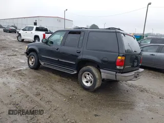 1997 Ford Explorer XLT с VIN 1FMDU32P8VZC18431, выставлен на аукционе IAAI как лот 41432929 с пробегом 185 389 миль миль и . История ставок и продаж доступна на DreamBid. Изображение 3.