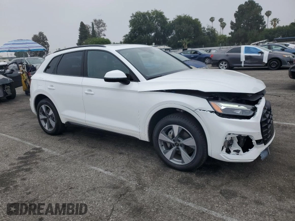2024 Audi Q5 Premium Plus with VIN WA1BBAFY9R2147404, listed as a Copart auction lot 60261915 with 3,201 mi miles and Salvage title. Bid and sale history available at DreamBid. Image 4.