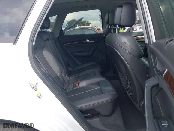 2018 Audi Q5 Premium Plus with VIN WA1BNAFY3J2065499, listed as a IAAI auction lot 41936349 with 121,667 mi miles. Bid and sale history available at carsss.com. Image 8.