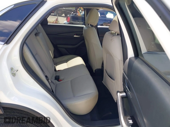 2024 Mazda CX-30 S Carbon Edition with VIN 3MVDMBCM2RM719131, listed as a IAAI auction lot 42265739 with 8,470 mi miles and . Bid and sale history available at DreamBid. Image 8.