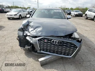 2023 Audi S4 Premium Plus z VIN WAUB4AF43PA081445, wystawiony jako Copart lot #50074204 z przebiegiem 9 237 mil mil oraz . Historia ofert i sprzedaży dostępna na DreamBid. Obrazek 5.