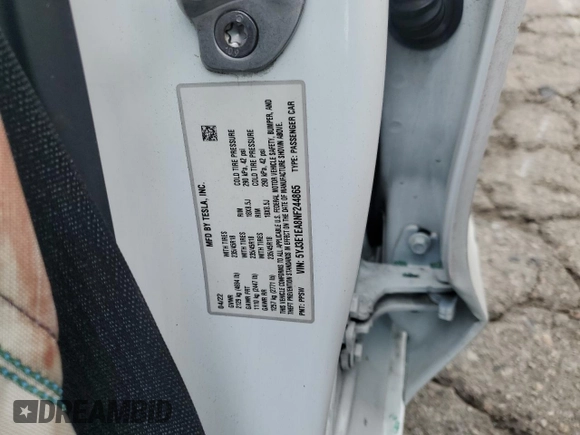 2022 Tesla Model 3 z VIN 5YJ3E1EA8NF244865, wystawiony jako Copart lot #55698465 z przebiegiem Nie podano mil oraz Szkoda całkowita • Salvage title. Historia ofert i sprzedaży dostępna na DreamBid. Obrazek 12.