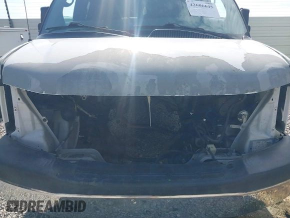 2006 Chevrolet Express Passenger with VIN 1GAHG39U161100741, listed as a IAAI auction lot 42606645 with Not provided miles and . Bid and sale history available at DreamBid. Image 6.