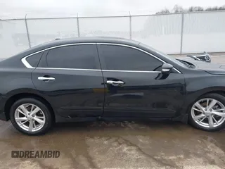 2015 Nissan Altima S with VIN 1N4AL3APXFN394083, listed as a IAAI auction lot 41537949 with 113,554 mi miles and . Bid and sale history available at DreamBid. Image 14.