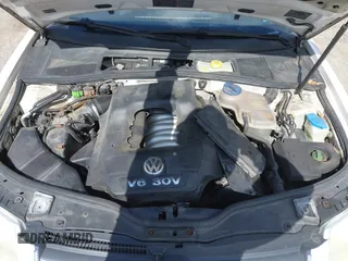 2004 Volkswagen Passat GLX with VIN WVWRH63B64P150935, listed as a IAAI auction lot 42064933 with 174,357 mi miles and . Bid and sale history available at DreamBid. Image 10.