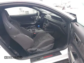 2017 Ford Mustang Shelby GT350 z VIN 1FA6P8JZ8H5521439, wystawiony jako IAAI lot #41689728 z przebiegiem 54 852 mil mil oraz . Historia ofert i sprzedaży dostępna na DreamBid. Obrazek 5.