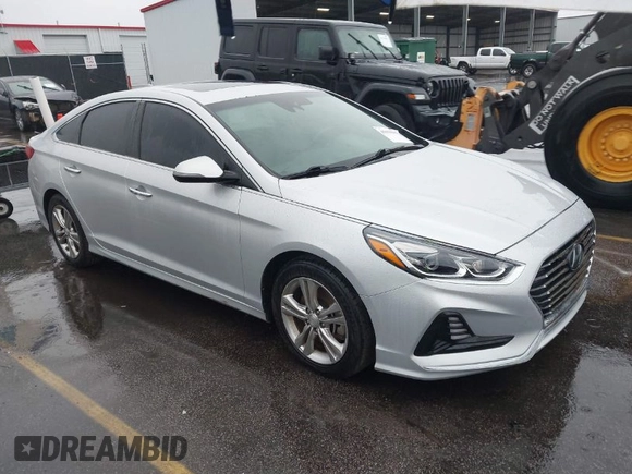 2018 Hyundai Sonata SEL with VIN 5NPE34AF0JH696872, listed as a IAAI auction lot 41070305 with 121,000 mi miles and . Bid and sale history available at DreamBid. Image 1.