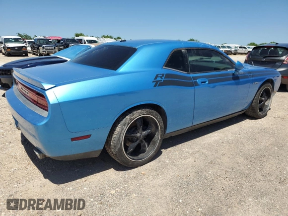 2010 Dodge Challenger R/T Classic z VIN 2B3CJ5DT3AH130736, wystawiony jako Copart lot #53947775 z przebiegiem 113 884 mil mil oraz Szkoda całkowita • Salvage title. Historia ofert i sprzedaży dostępna na DreamBid. Obrazek 3.