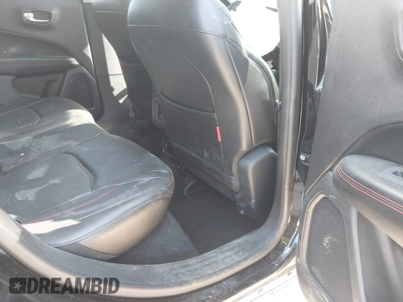 2018 Jeep Compass Trailhawk with VIN 3C4NJDDB5JT419276, listed as a IAAI auction lot 42040909 with Not Provided miles and . Bid and sale history available at carsss.com. Image 8.