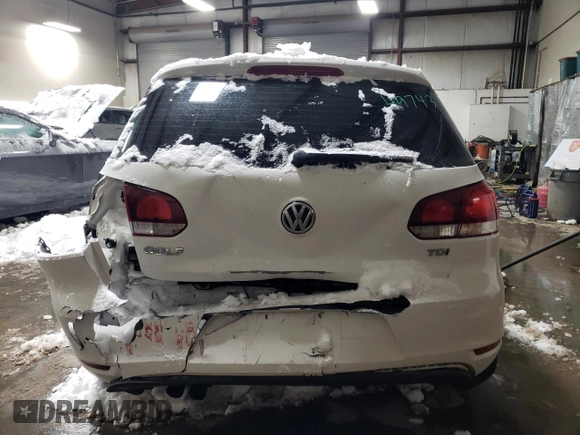 2013 Volkswagen Golf TDI z VIN WVWDM7AJ0DW133057, wystawiony jako Copart lot #37497304 z przebiegiem 137 037 mil mil oraz Szkoda całkowita • Salvage title. Historia ofert i sprzedaży dostępna na DreamBid. Obrazek 6.