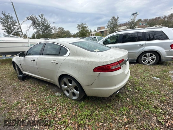 2009 Jaguar XF with VIN SAJWA07C491R36719, listed as a Copart auction lot 89379805 with 101,949 mi miles and Clean Title. Bid and sale history available at DreamBid. Image 3.