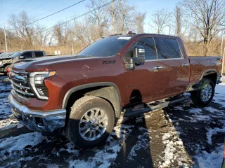 2024 Chevrolet Silverado 3500HD LTZ with VIN 1GC4YUEYXRF318878, listed as a Copart auction lot 42762255 with 3,837 mi miles and Salvage Title. Bid and sale history available at carsss.com. Image 1.