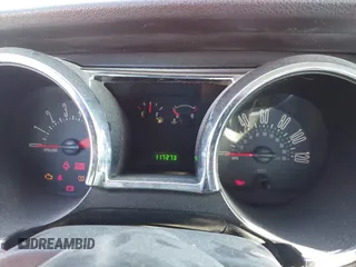 2009 Ford Mustang with VIN 1ZVHT80N595126484, listed as a IAAI auction lot 41226847 with 117,273 mi miles and . Bid and sale history available at carsss.com. Image 7.