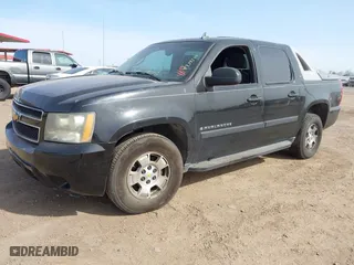2007 Chevrolet Avalanche LTZ with VIN 3GNFK12317G113566, listed as a IAAI auction lot 41939386 with 297,959 mi miles. Bid and sale history available at carsss.com. Image 2.