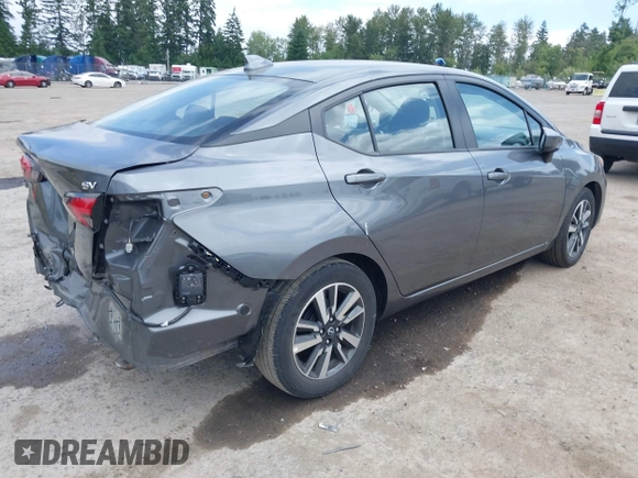 2024 Nissan Versa SV z VIN 3N1CN8EV6RL910272, wystawiony jako IAAI lot #42500325 z przebiegiem 8 343 mil mil oraz . Historia ofert i sprzedaży dostępna na DreamBid. Obrazek 4.