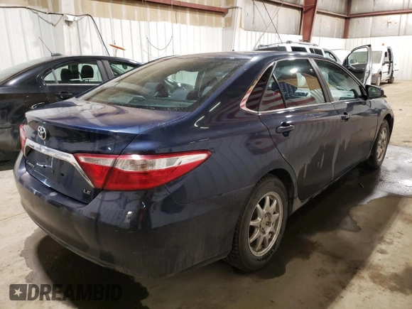 2015 Toyota Camry XLE z VIN 4T1BF1FK2FU919081, wystawiony jako Copart lot #54586885 z przebiegiem 84 855 mil mil oraz Szkoda całkowita • Salvage title. Historia ofert i sprzedaży dostępna na DreamBid. Obrazek 3.