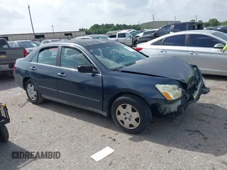 2007 Honda Accord LX с VIN 3HGCM56417G710802, выставлен на аукционе IAAI как лот 42624322 с пробегом 171 470 миль миль и . История ставок и продаж доступна на DreamBid. Изображение 1.