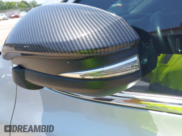 2019 Toyota Highlander LE with VIN 5TDZARFH0KS061239, listed as a IAAI auction lot 42601981 with 216,288 mi miles and . Bid and sale history available at DreamBid. Image 18.